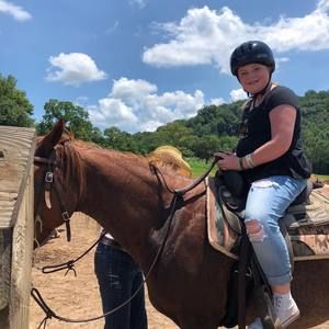 Meet your Posher, Hannah